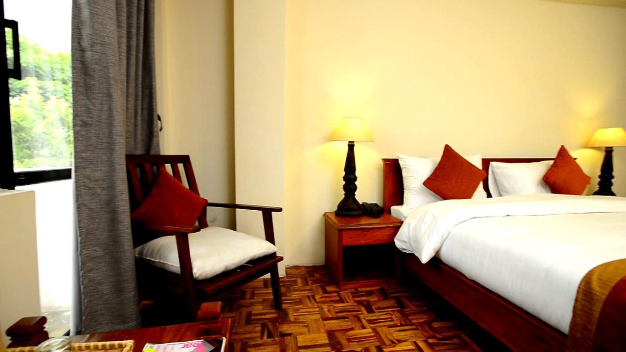 Golden Temple Inn Kathmandu Exterior photo