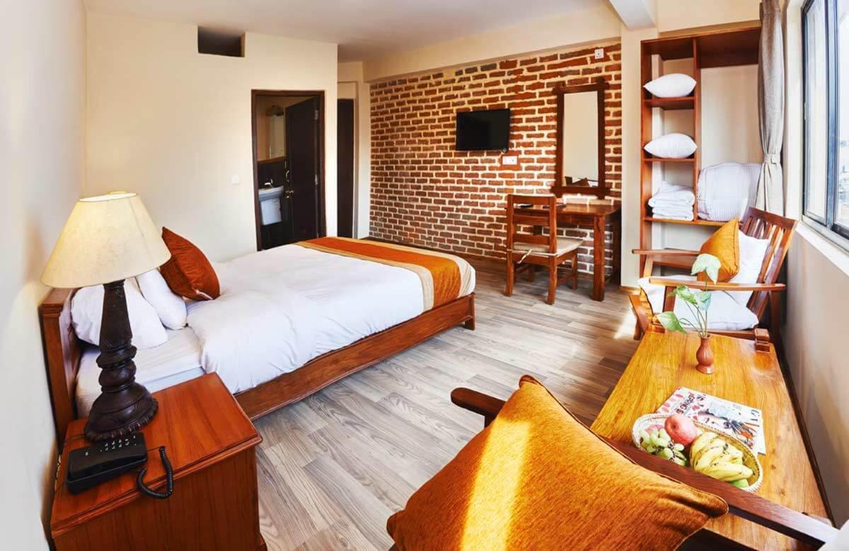 Golden Temple Inn Kathmandu Exterior photo